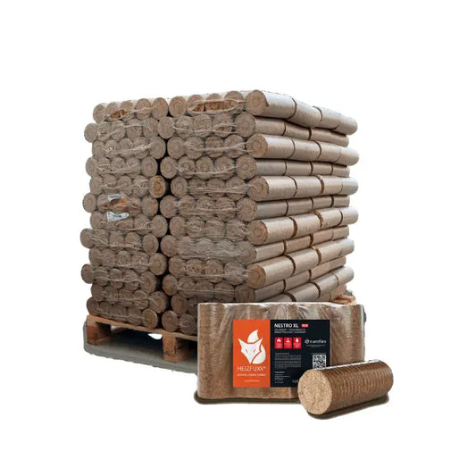 Heizfuxx Nestro XL Rot Hartholzbriketts 960 kg Palette 96x10 kg Rundbriketts Heizwert ≥4,8 kWh/kg